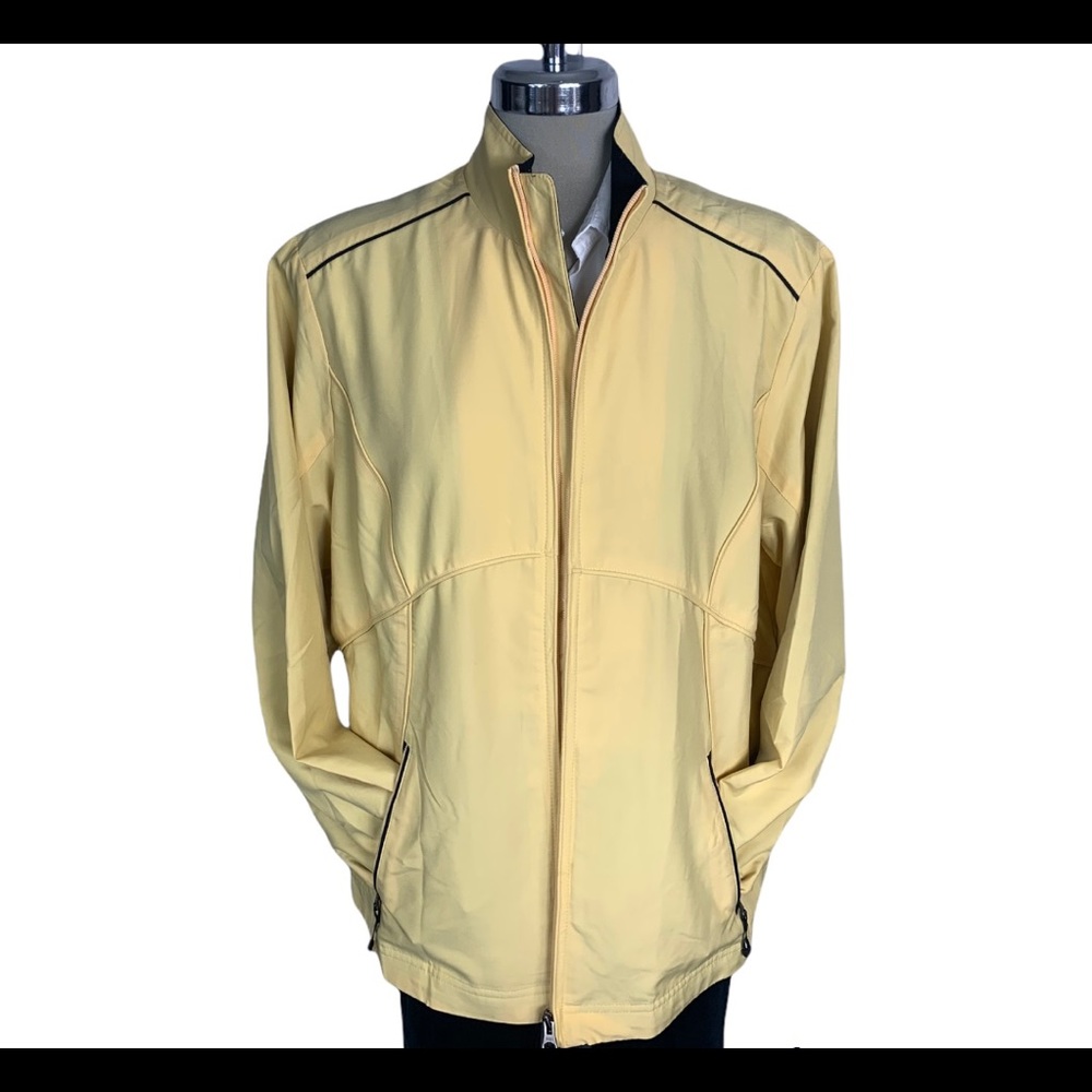 Cutter & Buck Windtec Men’s Wind Resistant Breathable Light Weight Jacket